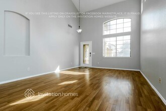 8806 W Gardenia Ave in Glendale, AZ - Foto de edificio - Building Photo