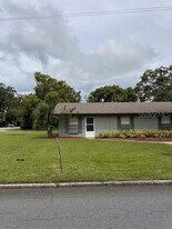 1111 E 5th Ave in Mount Dora, FL - Building Photo