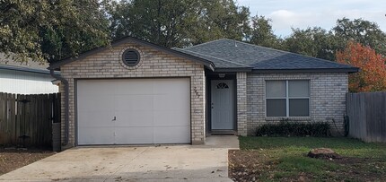 7487 Bluestone in San Antonio, TX - Foto de edificio - Building Photo