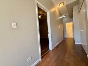 556 W 37th St in Chicago, IL - Building Photo - Building Photo
