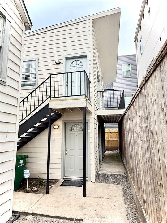 1950 Vermont St-Unit -A in Houston, TX - Building Photo
