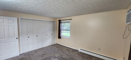 1178 Middle Turnpike W in Manchester, CT - Building Photo - Building Photo