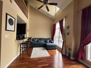 117 Donato Cir in Scotch Plains, NJ - Building Photo - Building Photo