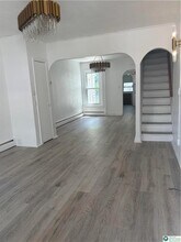 534 W Whitehall St in Allentown, PA - Foto de edificio - Building Photo
