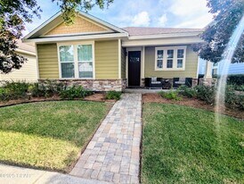 325 Turtle Cove in Panama City Beach, FL - Building Photo