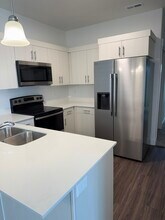 4718 W Neill Ln, Unit 303 in Riverton, UT - Building Photo - Building Photo
