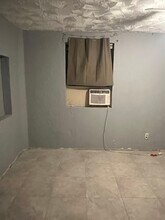 1030 NW 120th St, Unit 1030 in North Miami, FL - Foto de edificio - Building Photo