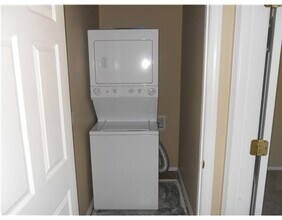 2221 Skyler Dr in Fayetteville, AR - Building Photo - Building Photo