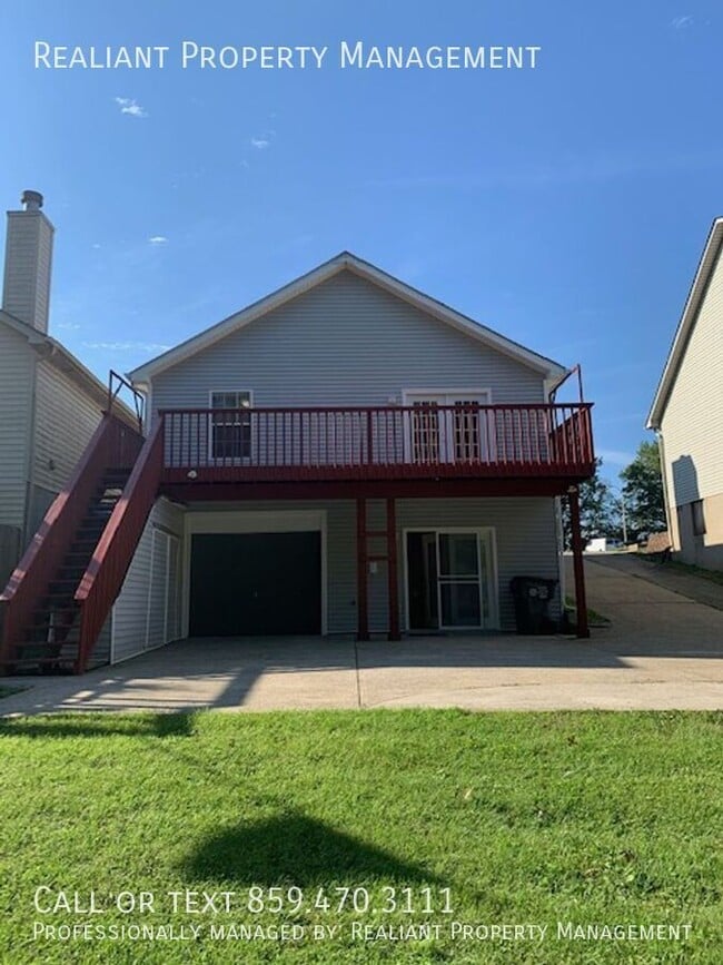 353 Chase Pl in Lexington, KY - Building Photo - Building Photo