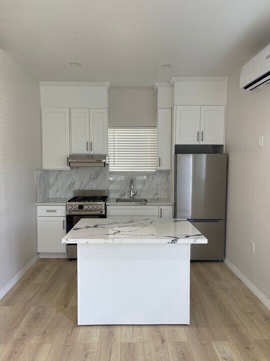8039 Morse Ave in North Hollywood, CA - Building Photo