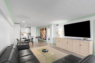917 N Flagler Dr in West Palm Beach, FL - Building Photo - Building Photo