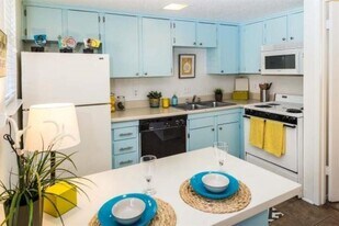 3405 Helms St in Austin, TX - Building Photo