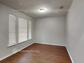 1525 Swan Lake Dr in Lewisville, TX - Building Photo - Building Photo