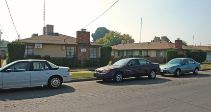 4322 Sierra Madre Ave in Fresno, CA - Building Photo - Building Photo