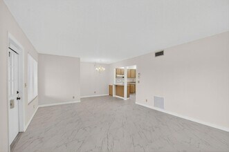 416 Pine Glen Ln in Greenacres, FL - Building Photo - Building Photo