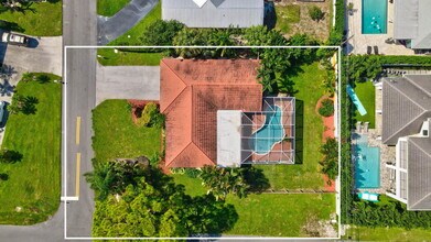 905 Sunset Rd in Boynton Beach, FL - Building Photo - Building Photo