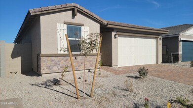 17560 W Washington St in Goodyear, AZ - Building Photo - Building Photo