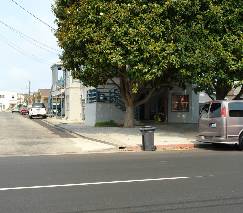 245 E Beach St in Watsonville, CA - Building Photo