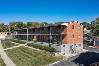 Powells Garden Apartments in Cincinnati, OH - Foto de edificio - Building Photo