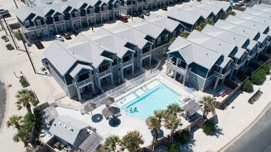 15216 Beach Way Dr in Corpus Christi, TX - Building Photo - Building Photo