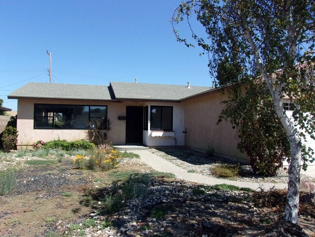 property at 1409 E Lemon Ave