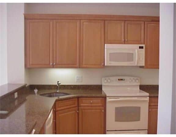 295 Salem St in Woburn, MA - Building Photo - Building Photo