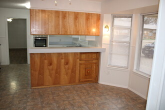 5503 36th St in Lubbock, TX - Foto de edificio - Building Photo