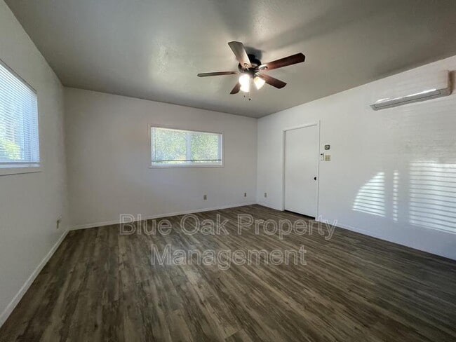 2030 Humboldt Rd in Chico, CA - Building Photo - Building Photo