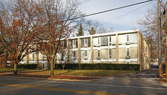 1531 Packard St in Ann Arbor, MI - Foto de edificio - Building Photo