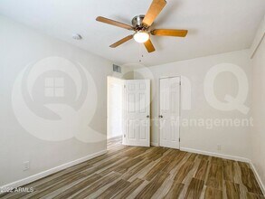 2109 W Hayward Ave in Phoenix, AZ - Building Photo - Building Photo