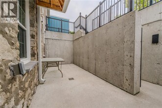 58 Beverly St in Cambridge, ON - Building Photo - Building Photo