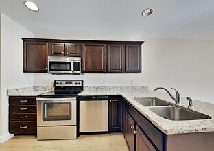 125 Surrey Ct in Mechanicsburg, PA - Building Photo - Building Photo