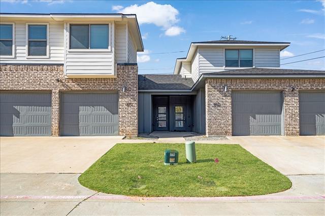 3060 W Crawford St in Denison, TX - Building Photo - Building Photo