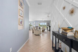 5012 Lakehurst Ct in Palmetto, FL - Building Photo - Building Photo