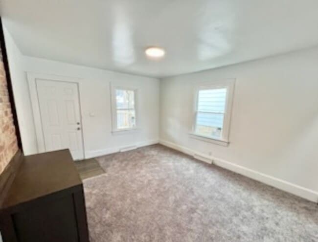 918 Gaston Ave in Fairmont, WV - Building Photo - Building Photo