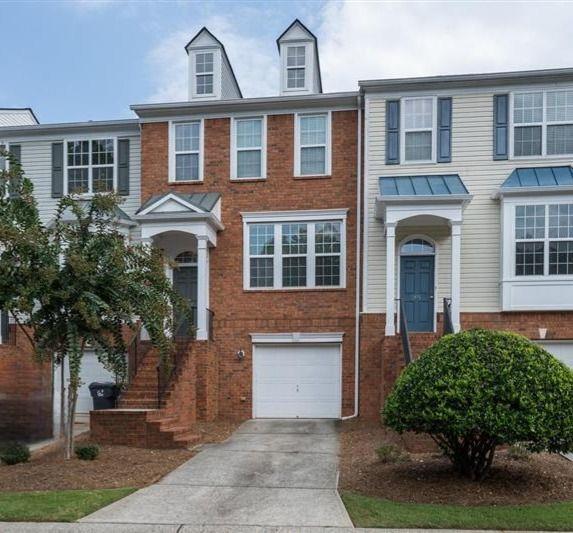 1369 Thornborough Dr