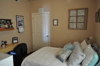223 N 9th St, Unit 2 bedroom in Columbia, MO - Foto de edificio - Building Photo