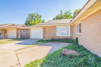 3621 54th St-Unit -B in Lubbock, TX - Building Photo - Building Photo