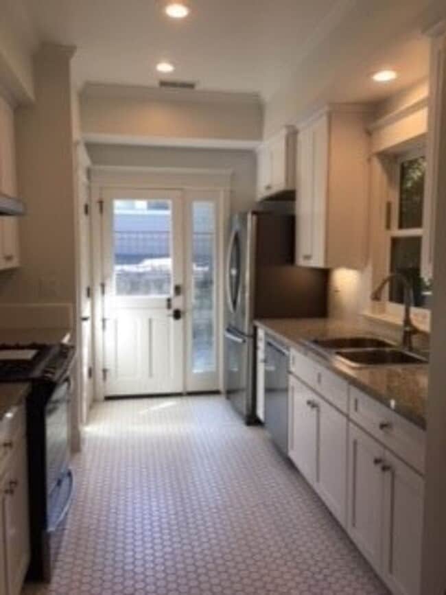 1127 George St in San Luis Obispo, CA - Building Photo - Building Photo