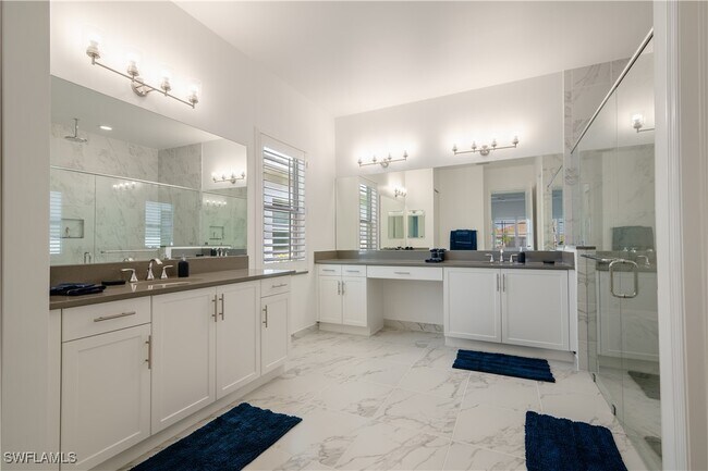 16578 Calistoga Dr in Bonita Springs, FL - Building Photo - Building Photo