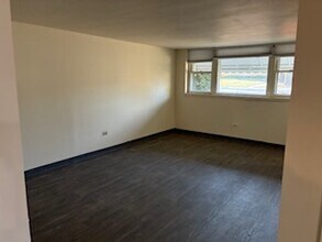 4379 Hirschberg Ave, Unit L in Schiller Park, IL - Building Photo - Building Photo