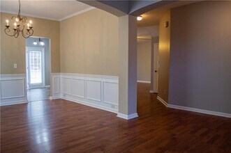 444 Crestmont Ln in Canton, GA - Building Photo - Building Photo