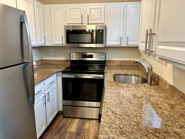 70 Charles River Rd in Waltham, MA - Building Photo - Building Photo