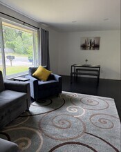 8904 Monte Cristo Dr in Everett, WA - Building Photo - Building Photo