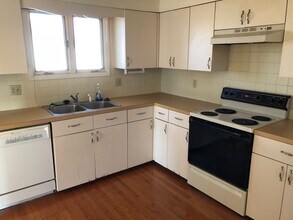 1721 Gregory St in Normal, IL - Building Photo - Building Photo