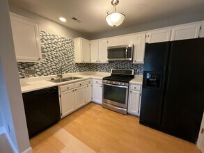 6805 Poplar Grove Trail in Greensboro, NC - Building Photo - Building Photo