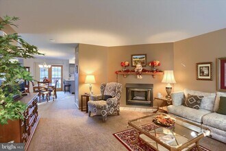 401 Chambers Ridge in York, PA - Building Photo - Building Photo