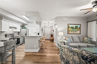 4665 St Croix Ln in Naples, FL - Building Photo - Building Photo