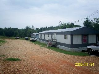 525 Hudson Rd in Farmerville, LA - Building Photo