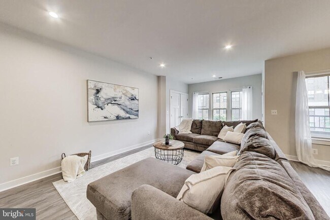 10020 Ruffian Wy in Laurel, MD - Building Photo - Building Photo